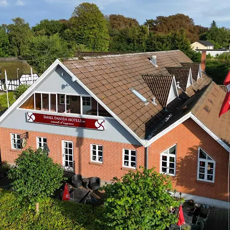 盖里尔库洛酒店